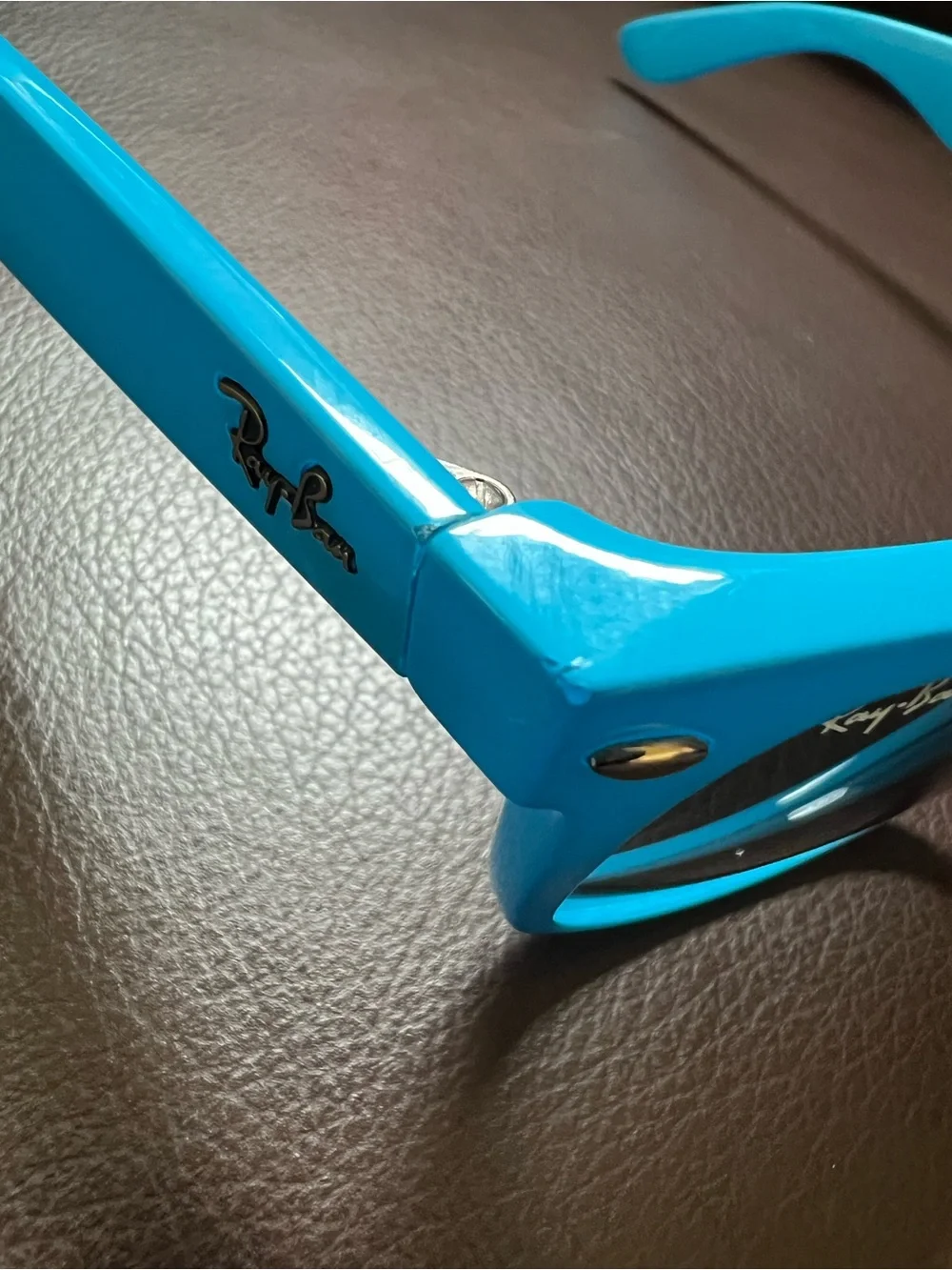 Ray-Ban Sunglasses New Wayfarer RB 2132 Blue Frame